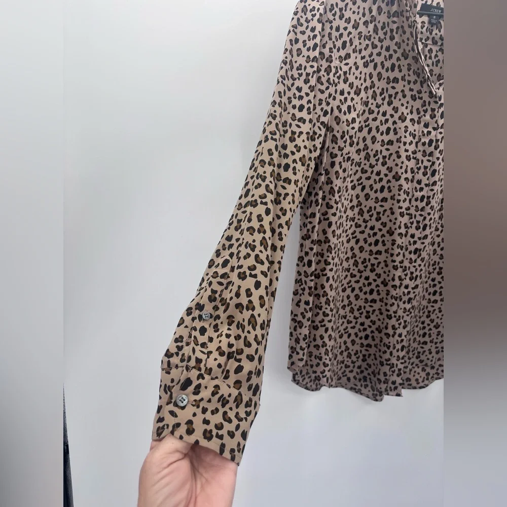 J. Crew 100% Silk Leopard Animal Print Button Up Blouse Shirt Size 8